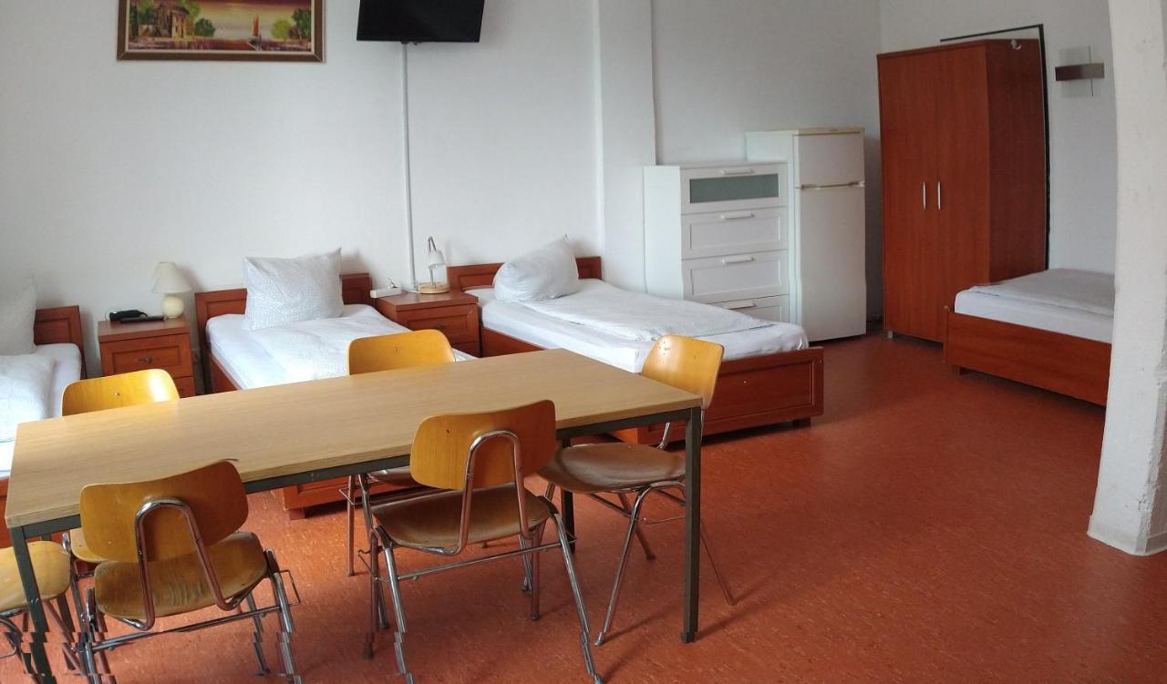 Hostel Am Kurtti - Berlin — Photos 3